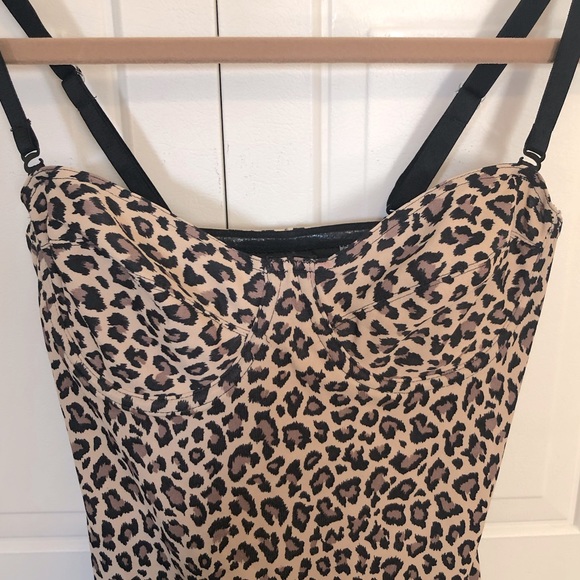Body Slimmer by Nancy Ganz Leopard Print Shaper - Picture 3 of 5